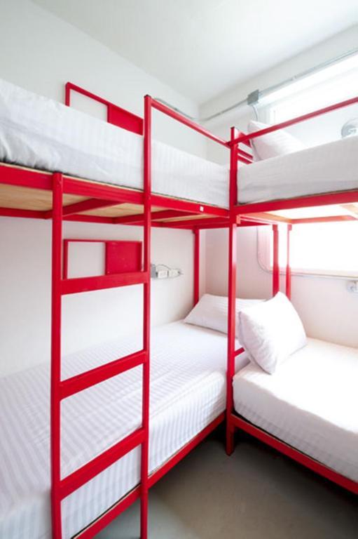 Jellybean Ezy Hostel Sathorn Bangkok Room photo